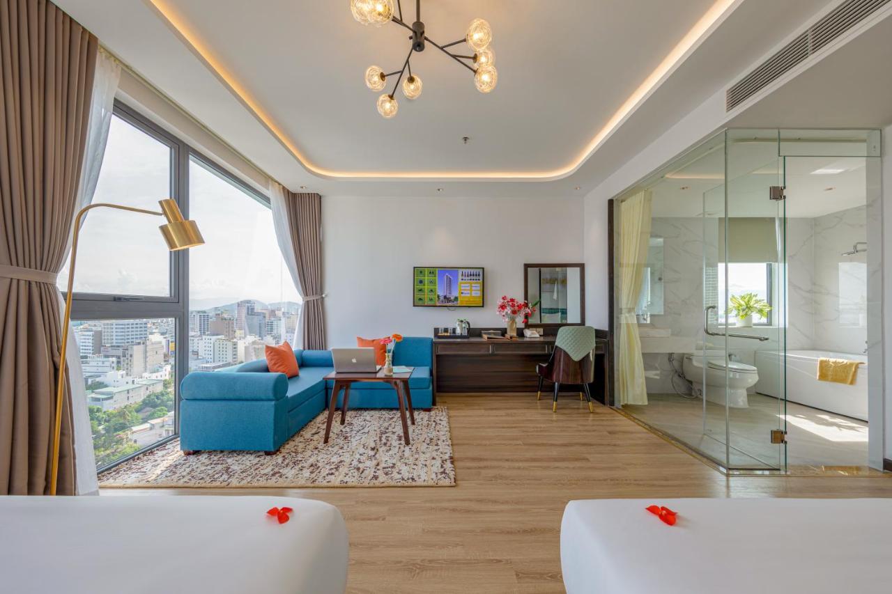 Cordial Grand Hotel Da Nang Beach - Infinity Rooftop Pool Exteriör bild