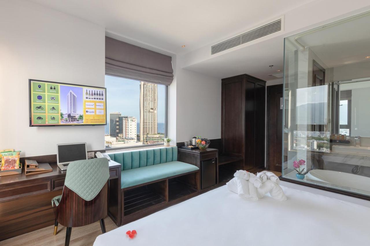 Cordial Grand Hotel Da Nang Beach - Infinity Rooftop Pool Exteriör bild