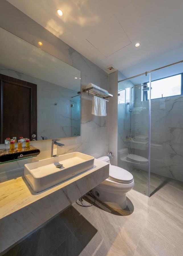 Cordial Grand Hotel Da Nang Beach - Infinity Rooftop Pool Exteriör bild