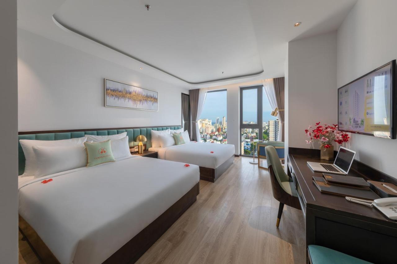 Cordial Grand Hotel Da Nang Beach - Infinity Rooftop Pool Exteriör bild