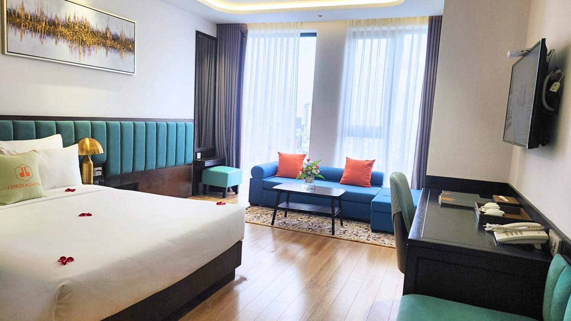 Cordial Grand Hotel Da Nang Beach - Infinity Rooftop Pool Exteriör bild